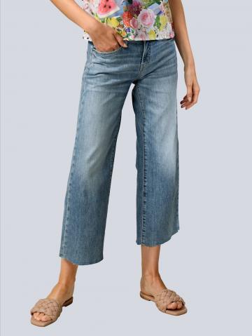 Короткие джинсы