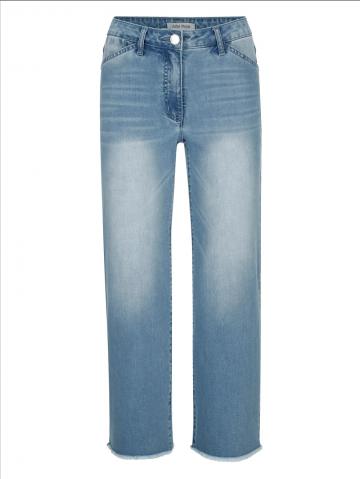 Короткие джинсы