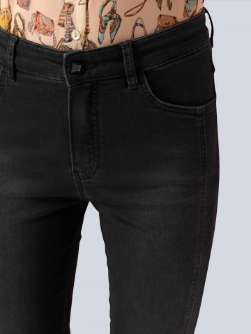 Короткие джинсы