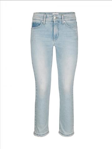 Короткие джинсы