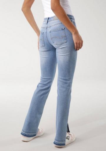 Джинсы бойфренды 