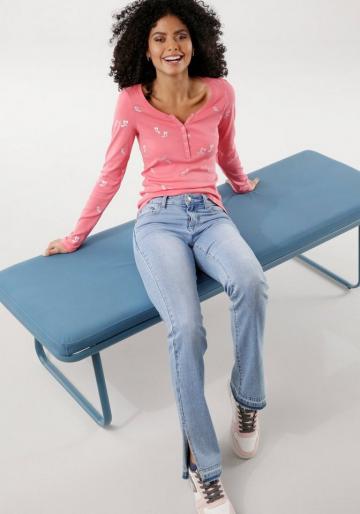 Джинсы бойфренды 