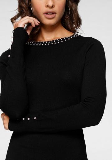 Вязаное платье