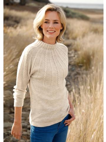 Вязаный пуловер