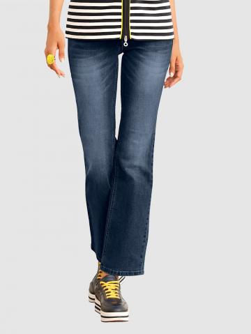 Клешеные джинсы