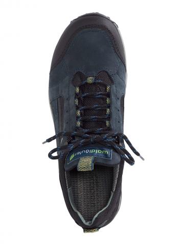 Походные ботинки