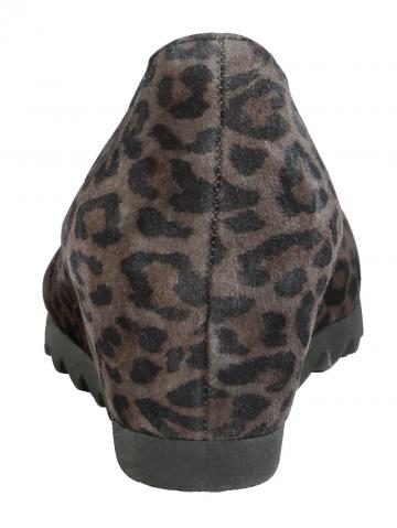 Туфли на танкетке