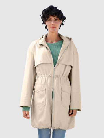 Короткое пальто