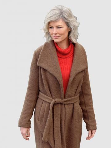 Короткое пальто