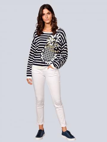 Пуловер с круглым вырезом