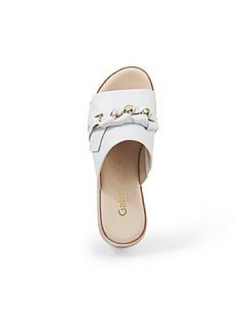 Босоножки на платформе