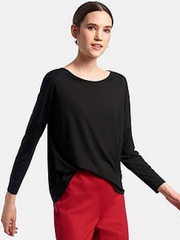 Кофта с круглым вырезом