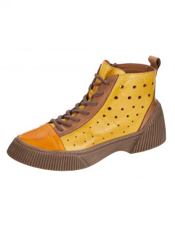 Сапожки на шнуровке