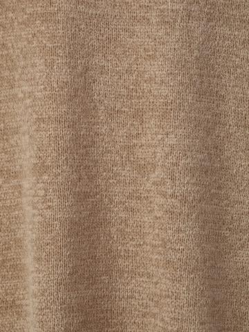 Вязаный пуловер