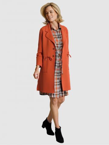 Короткое пальто