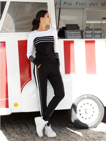 Вязаный пуловер