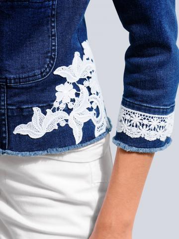 Джинсовая куртка