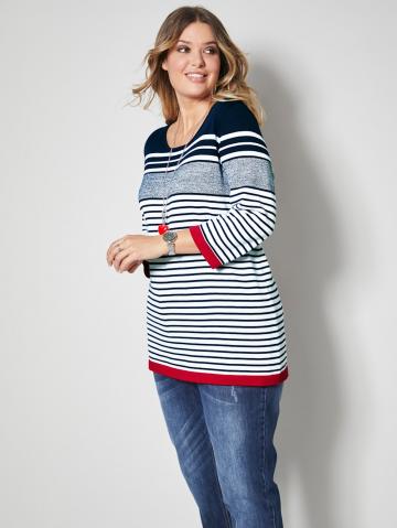 Вязаный пуловер