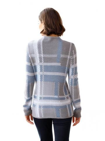 Вязаный пуловер