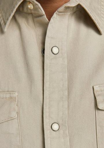 Джинсовая рубашка