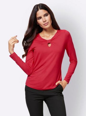 Майка с вырезом V 