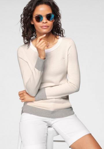 Вязаный пуловер