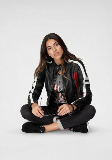 Короткая куртка