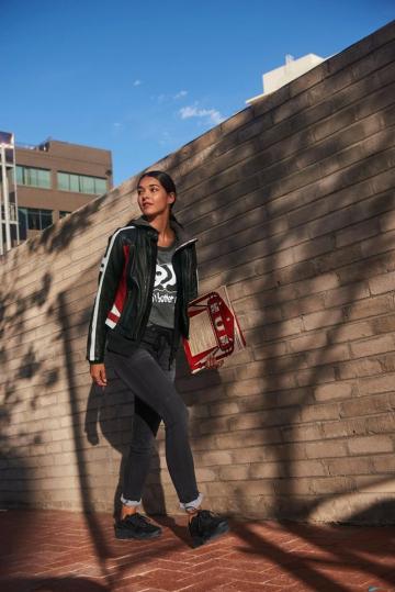 Короткая куртка