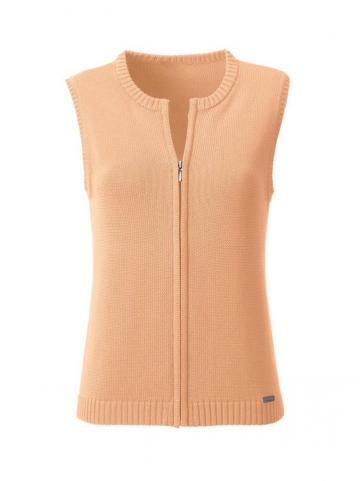 Вязаный жилет