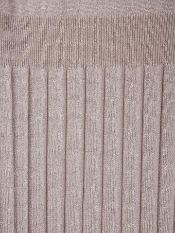 Вязаное платье