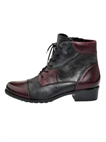 Сапожки на шнуровке