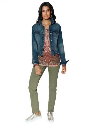 Джинсовая куртка