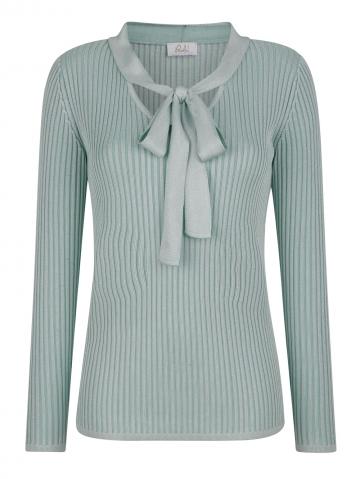 Вязаный пуловер