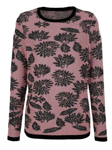 Вязаный пуловер