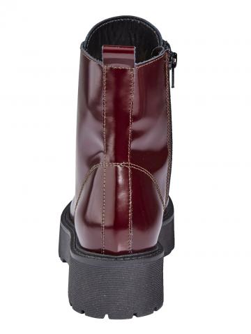 Сапожки на шнуровке