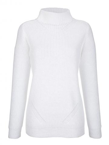 Вязаный пуловер