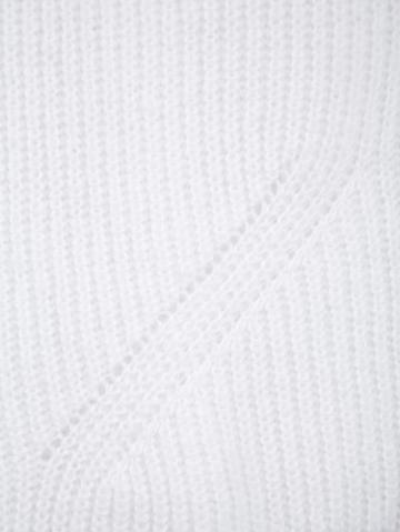 Вязаный пуловер