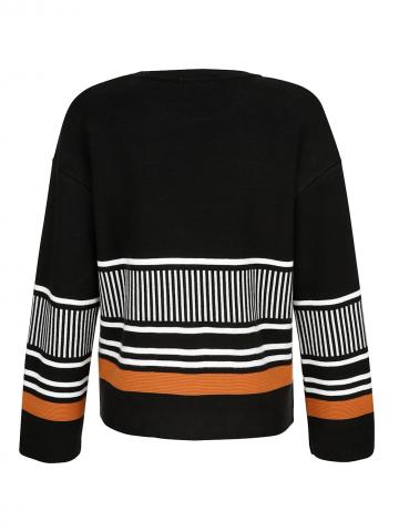 Вязаный пуловер