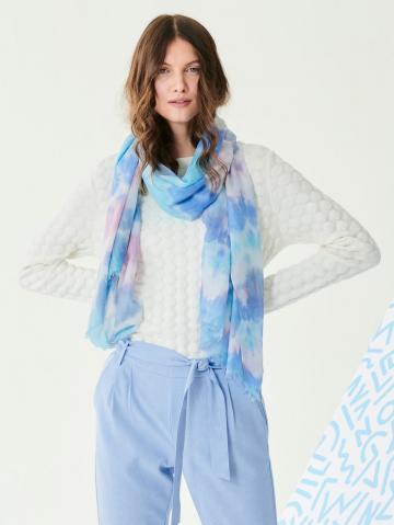 Вязаный пуловер