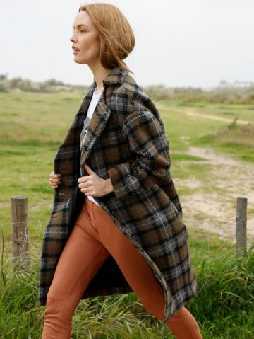 Короткое пальто