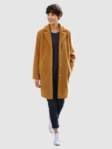 Короткое пальто