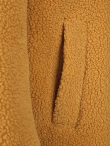 Короткое пальто