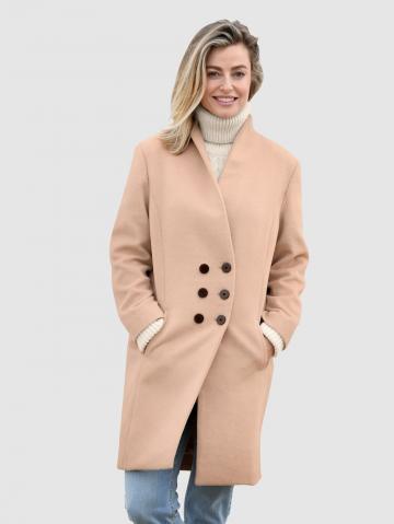 Короткое пальто