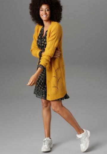 Вязаное пальто