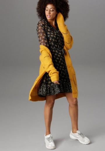 Вязаное пальто