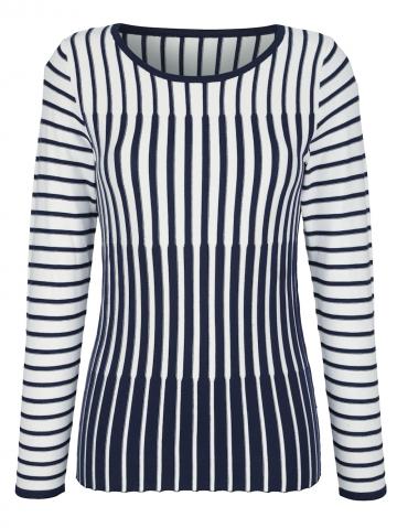 Вязаный пуловер