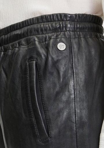 Кожаные штаны