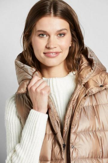 Длинный жилет