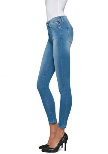 Узкие джинсы 