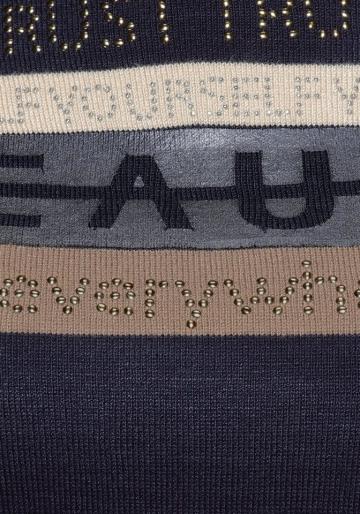 Вязаный пуловер